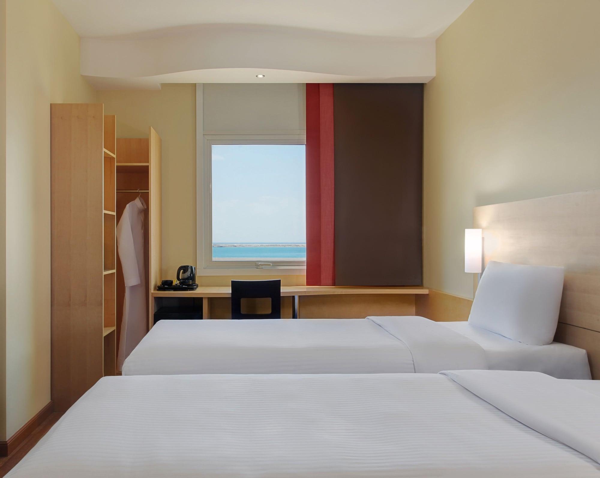 Ibis Yanbu Hotel Exterior foto