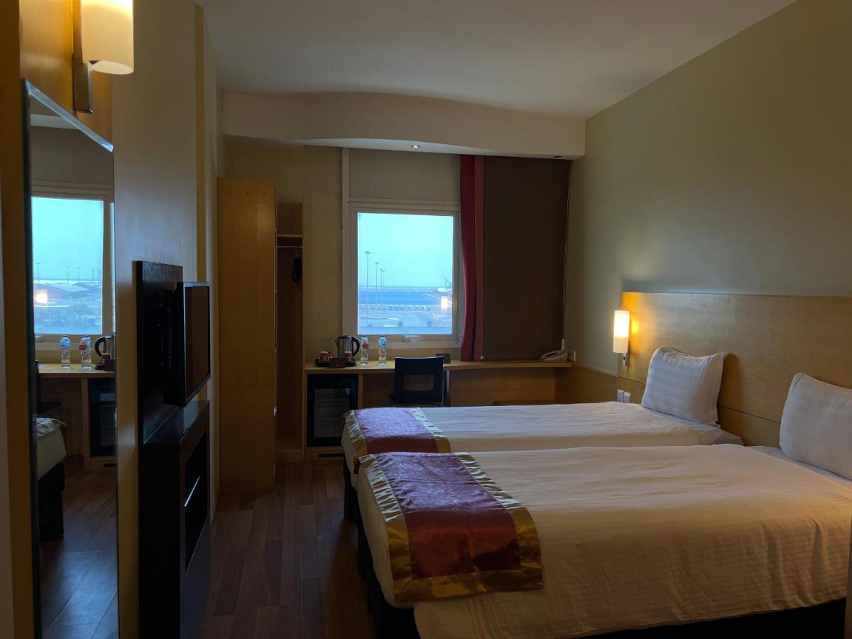Ibis Yanbu Hotel Exterior foto