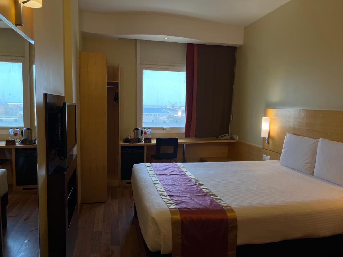 Ibis Yanbu Hotel Exterior foto