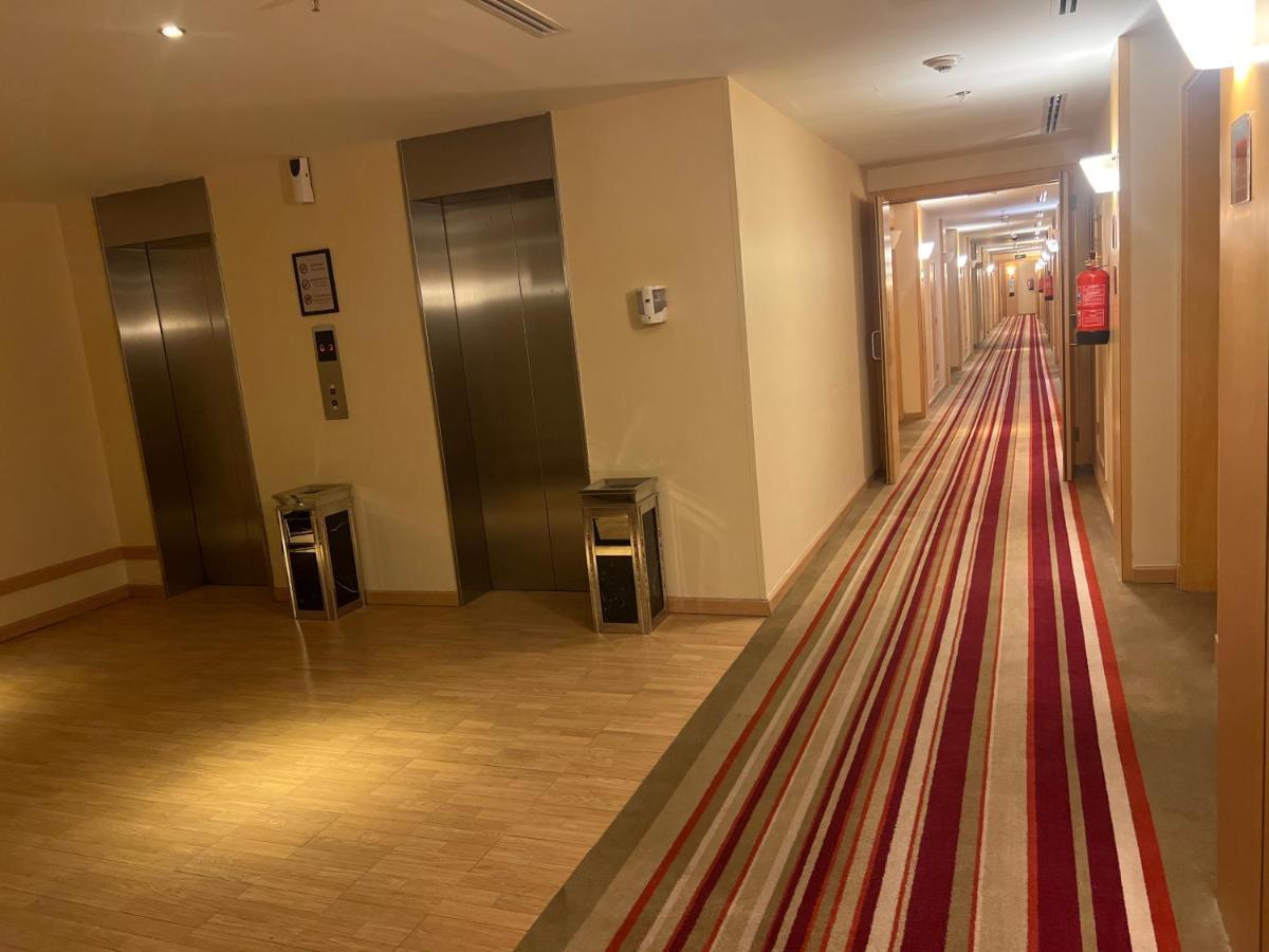 Ibis Yanbu Hotel Exterior foto