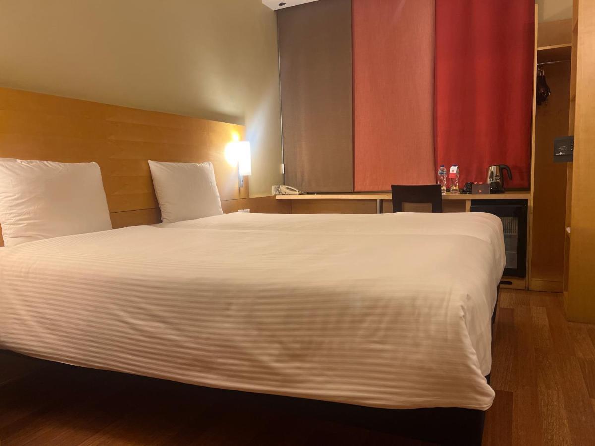 Ibis Yanbu Hotel Exterior foto