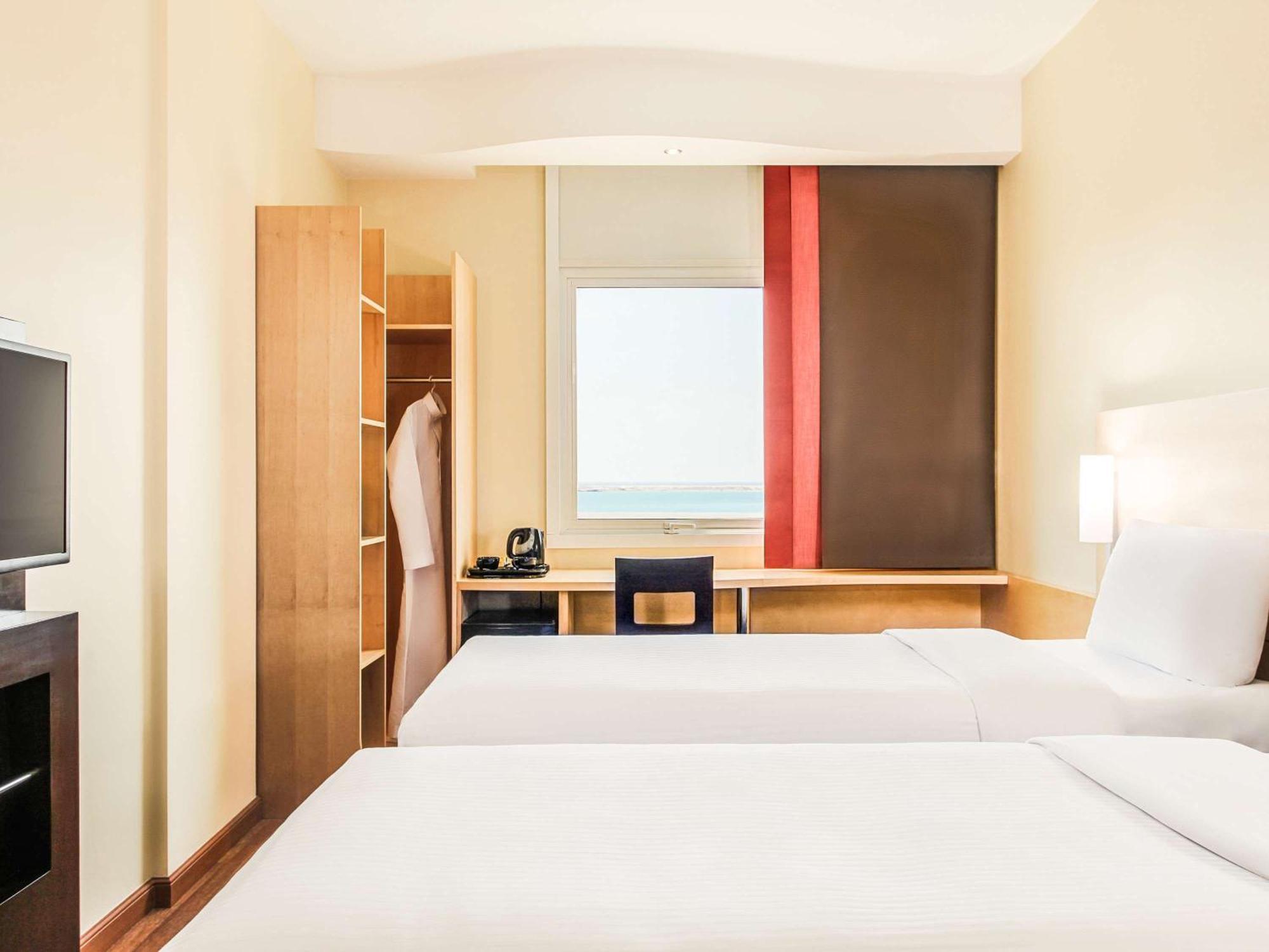 Ibis Yanbu Hotel Exterior foto