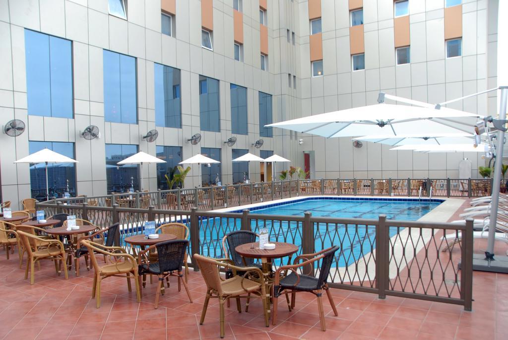 Ibis Yanbu Hotel Exterior foto