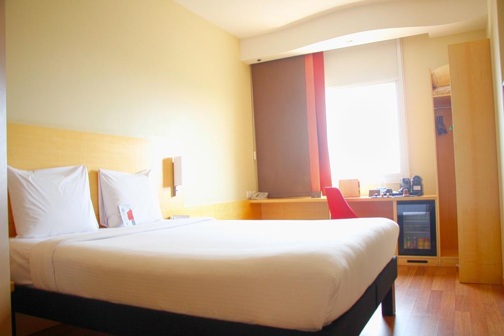 Ibis Yanbu Hotel Exterior foto