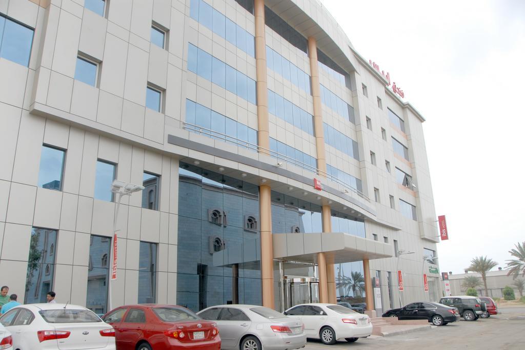 Ibis Yanbu Hotel Exterior foto
