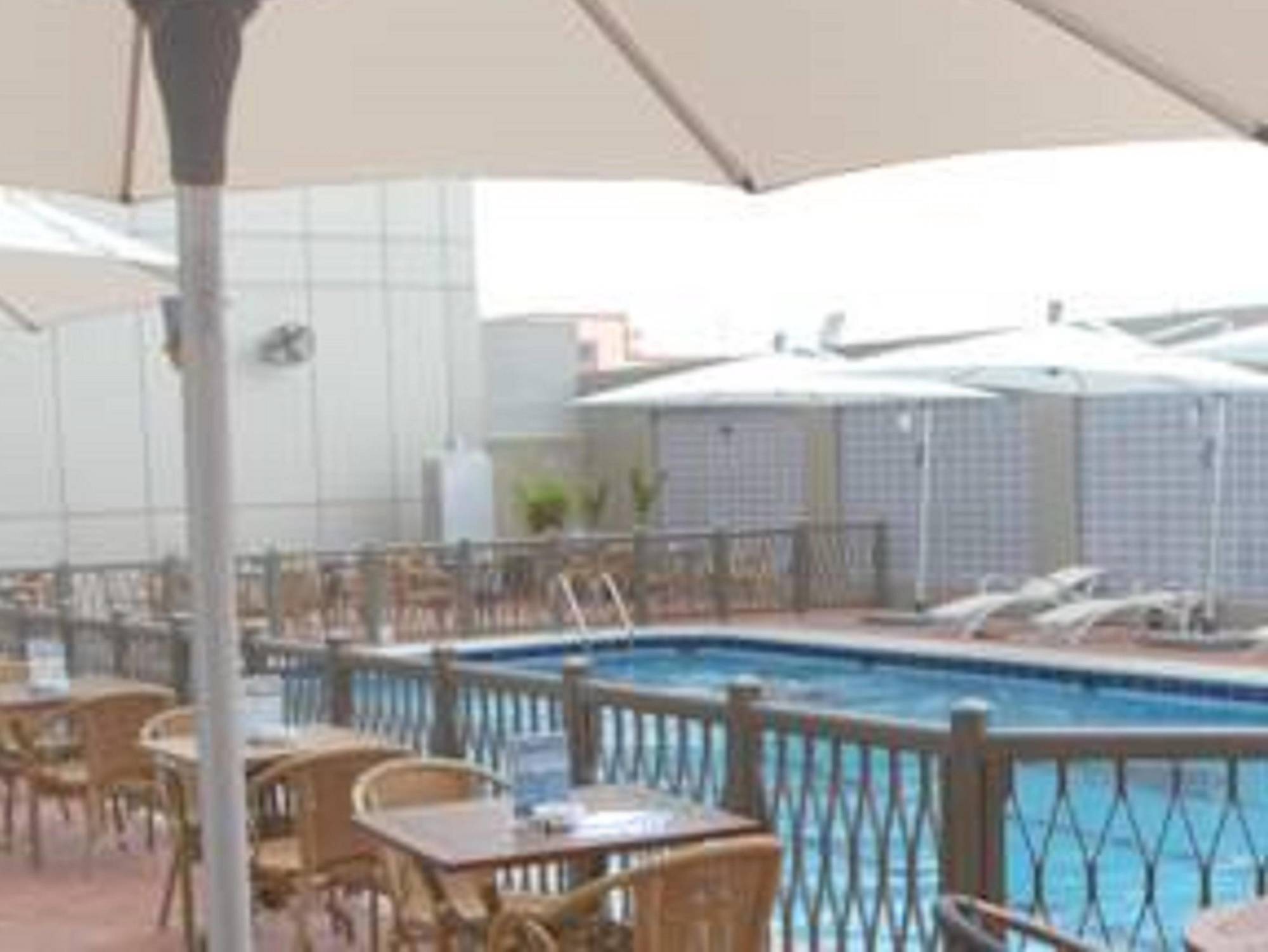 Ibis Yanbu Hotel Exterior foto