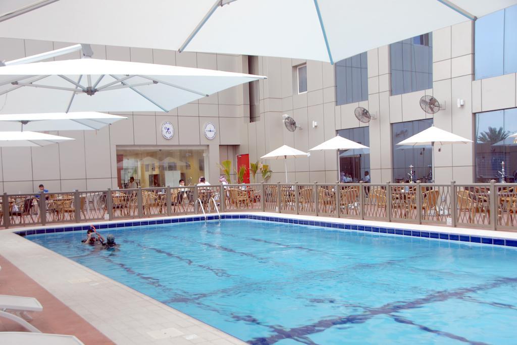 Ibis Yanbu Hotel Exterior foto